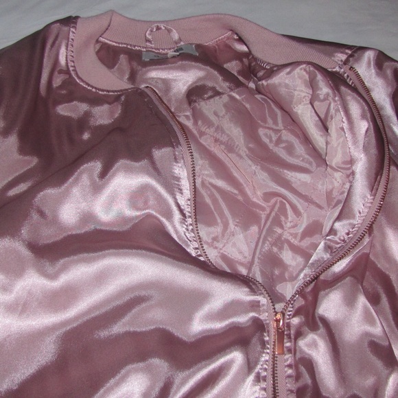 Women’s Bomber Jacket - Picture 2 of 3